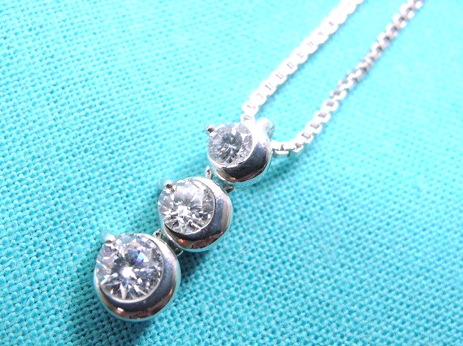 CZ�A�N�Z�T���[�@�L���[�r�b�N�W���R�j�A�E�y���_���g