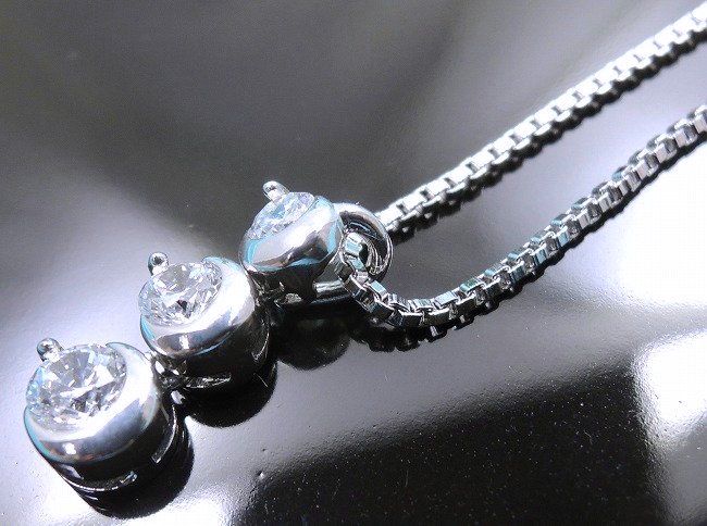 CZ�A�N�Z�T���[�@�L���[�r�b�N�W���R�j�A�E�y���_���g