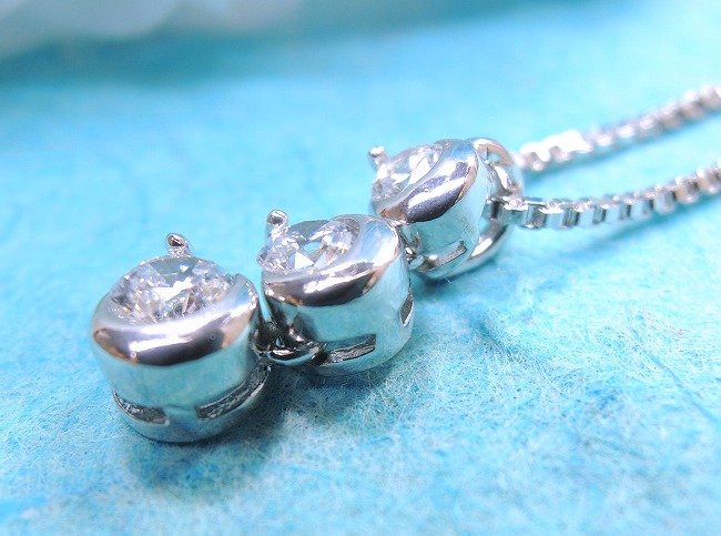 CZ�A�N�Z�T���[�@�L���[�r�b�N�W���R�j�A�E�y���_���g