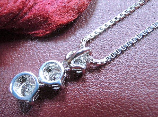 CZ�A�N�Z�T���[�@�L���[�r�b�N�W���R�j�A�E�y���_���g