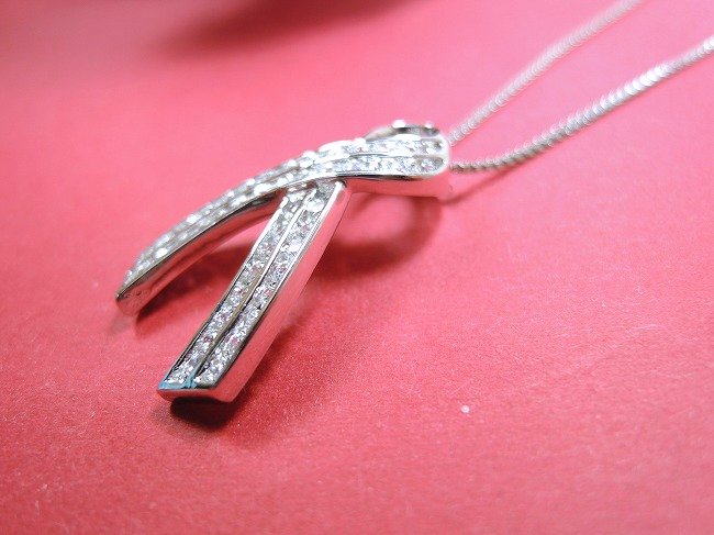 �L���[�r�b�N�W���R�j�A�̃y���_���g�@���{�����`�[�t