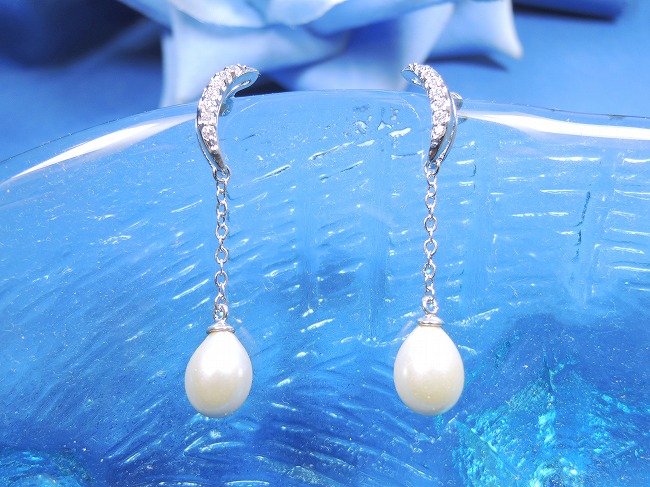 �L���[�r�b�N�W���R�j�A�ƃ}�W�����J�E�p�[���̃C�������O