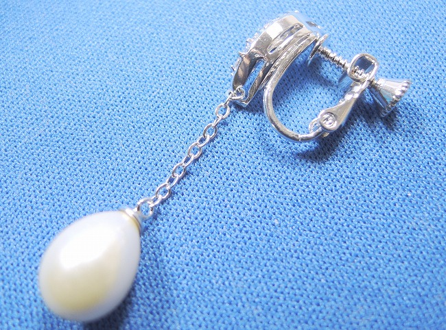 �L���[�r�b�N�W���R�j�A�ƃ}�W�����J�E�p�[���̃C�������O