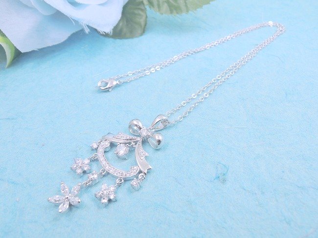 �L���[�r�b�N�W���R�j�A�̃y���_���g�@���{�����`�[�t