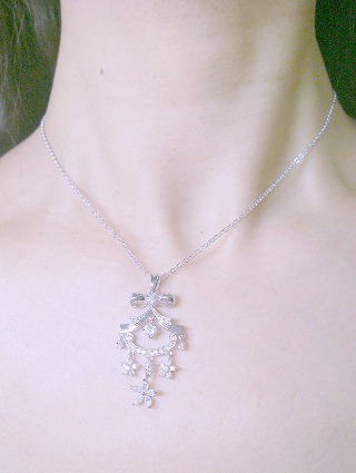 �L���[�r�b�N�W���R�j�A�̃y���_���g�@���{�����`�[�t