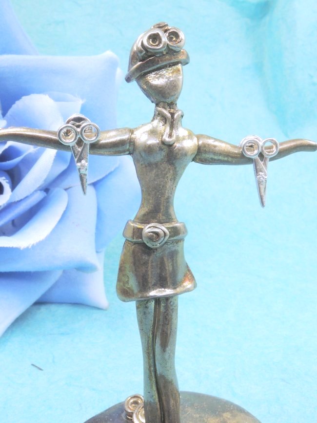 �L���[�r�b�N�W���R�j�A�ƃ}�W�����J�E�p�[���̃C�������O