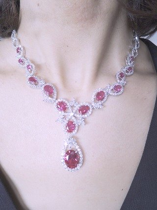 �R�X�`���[���W���G���[�@�l�b�N���X