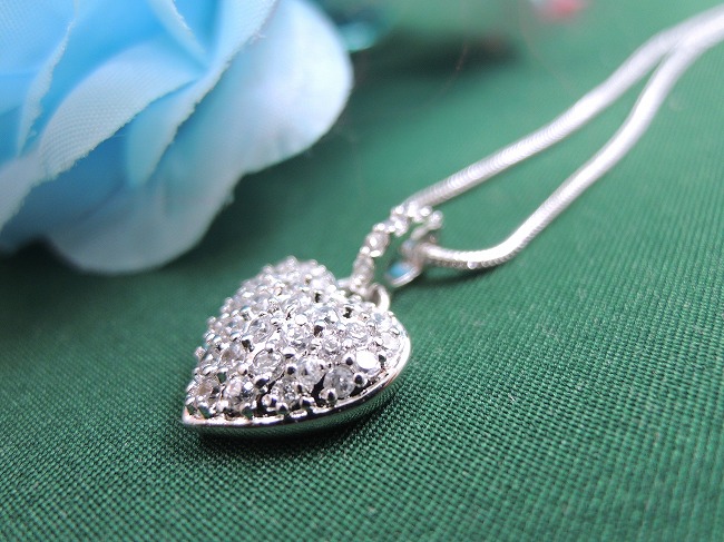 �n�[�g�̃y���_���g