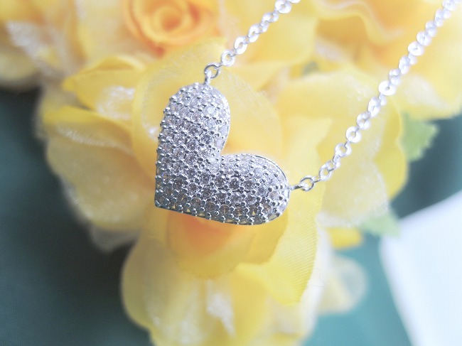 �n�[�g�@�p���F�@�y���_���g�E�l�b�N���X