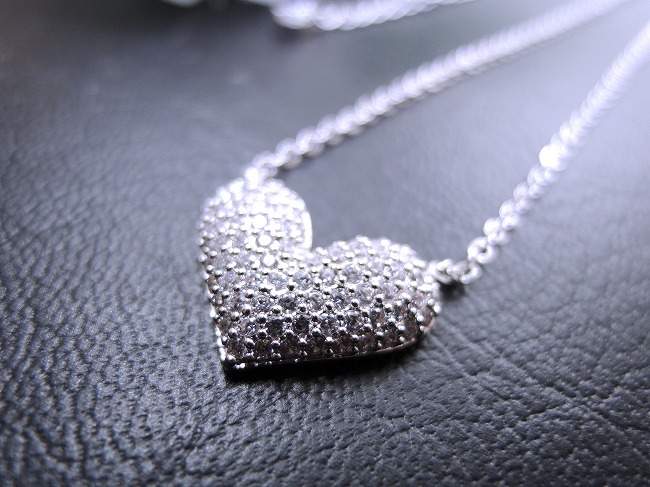 �n�[�g�@�p���F�@�y���_���g�E�l�b�N���X