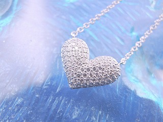 �n�[�g�@�p���F�@�y���_���g�E�l�b�N���X