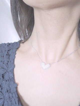 �n�[�g�E�p���F�@�y���_���g�E�l�b�N���X�@�L���[�r�b�N�W���R�j�A�E�A�N�Z�T���[