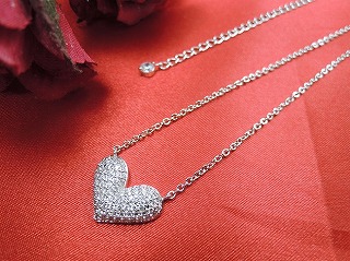 �n�[�g�@�p���F�@�y���_���g�E�l�b�N���X