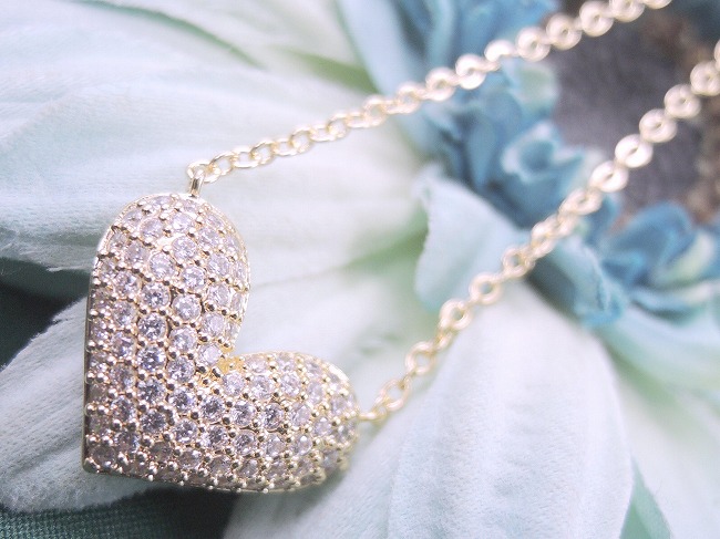 �n�[�g�@�p���F�@�y���_���g�E�l�b�N���X