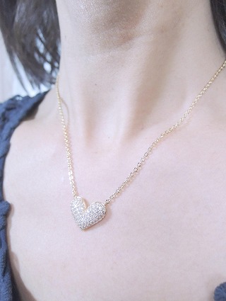 �n�[�g�E�p���F�@�y���_���g�E�l�b�N���X�@�L���[�r�b�N�W���R�j�A�E�A�N�Z�T���[