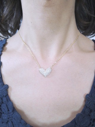 �n�[�g�E�p���F�@�y���_���g�E�l�b�N���X�@�L���[�r�b�N�W���R�j�A�E�A�N�Z�T���[