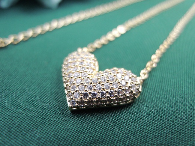 �n�[�g�@�p���F�@�y���_���g�E�l�b�N���X