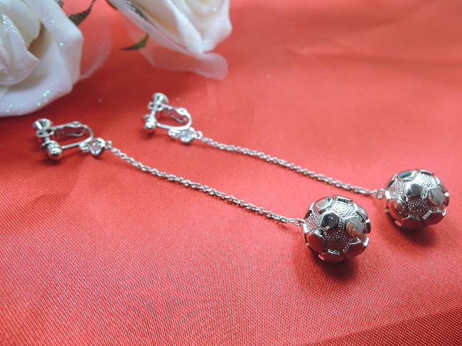 �T�b�J�[�{�[���@�L���[�r�b�N�W���R�j�A�̃C�������O