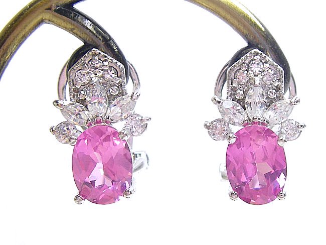 �L���[�r�b�N�W���R�j�A�E�A�N�Z�T���[�@�s�A�X