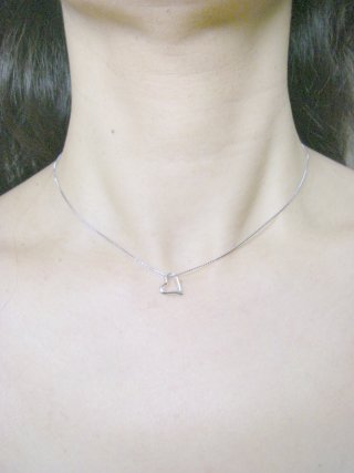 �L���[�r�b�N�W���R�j�A�̃y���_���g