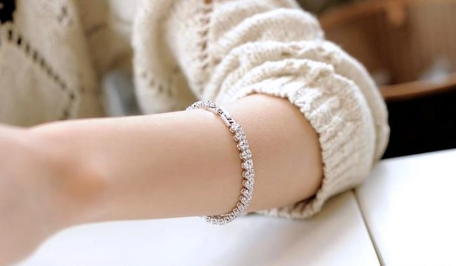 �e�j�X�u���X���b�g�@tennis bracelet �L���[�r�b�N�W���R�j�A�E�A�N�Z�T���[