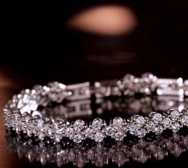 �e�j�X�u���X���b�g�@tennis bracelet �L���[�r�b�N�W���R�j�A�E�A�N�Z�T���[