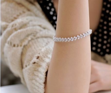 �e�j�X�u���X���b�g�@tennis bracelet �L���[�r�b�N�W���R�j�A�E�A�N�Z�T���[