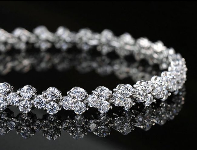 �e�j�X�u���X���b�g�@tennis bracelet �L���[�r�b�N�W���R�j�A�E�A�N�Z�T���[