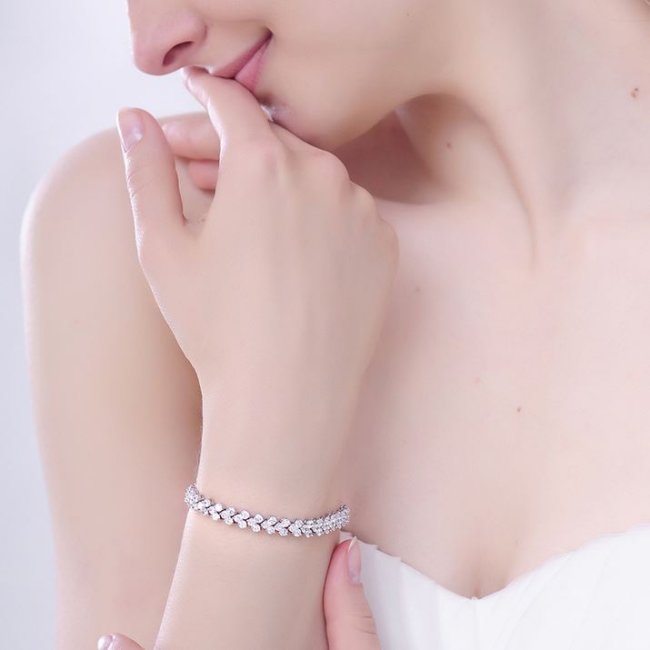 �e�j�X�u���X���b�g�@tennis bracelet �L���[�r�b�N�W���R�j�A�E�A�N�Z�T���[