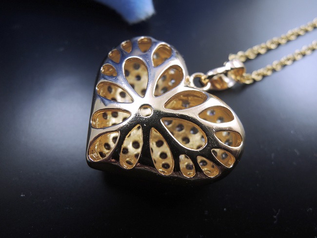 �n�[�g�@�p���F�@�y���_���g�E�l�b�N���X