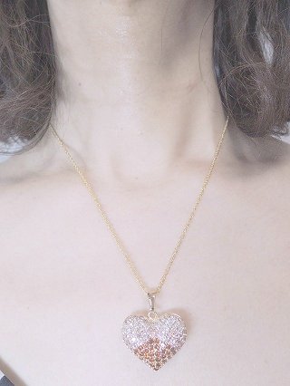 �n�[�g�E�p���F�@�y���_���g�E�l�b�N���X�@�L���[�r�b�N�W���R�j�A�E�A�N�Z�T���[