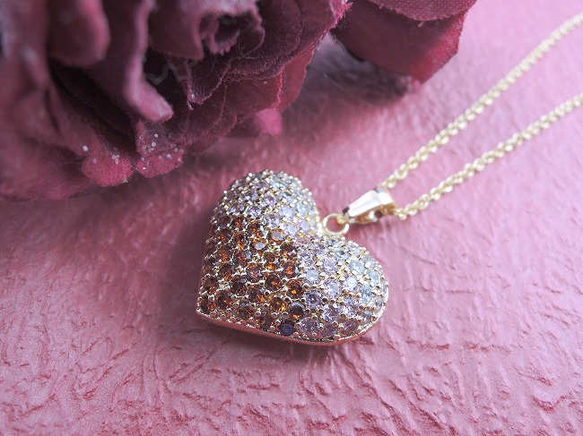 �n�[�g�@�p���F�@�y���_���g�E�l�b�N���X