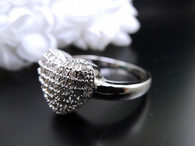 �n�[�g�̃����O