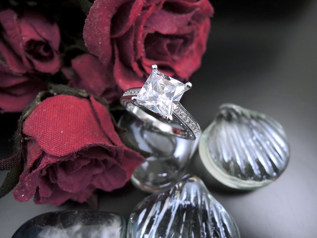 �n�[�g�̃����O