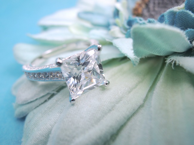 �n�[�g�̃����O