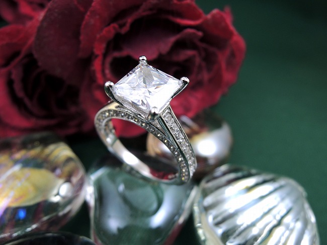 �n�[�g�̃����O