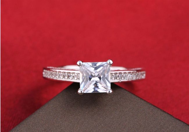 �n�[�g�̃����O