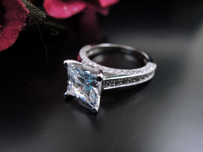 �n�[�g�̃����O