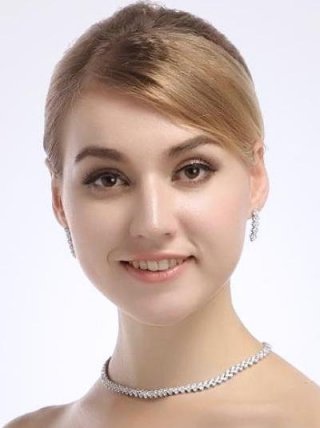 �R�X�`���[���W���G���[�@�l�b�N���X