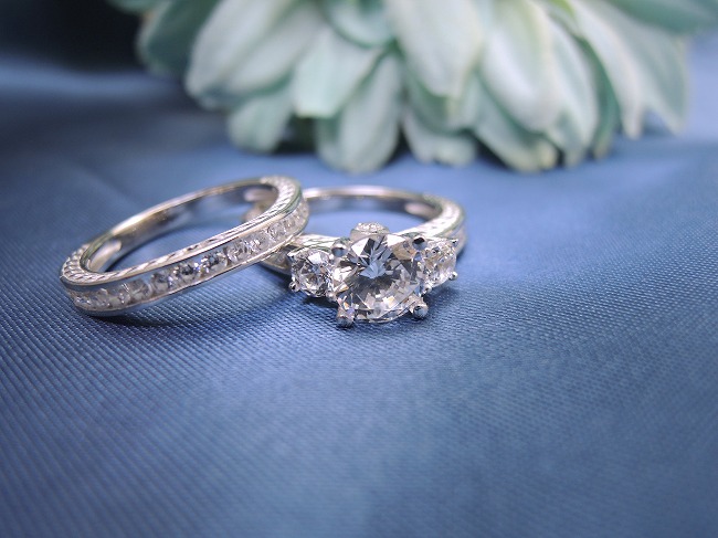 �n�[�g�̃����O