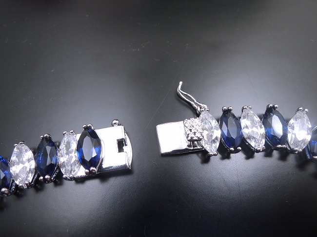 �l�b�N���X