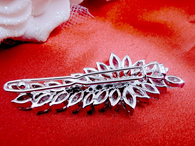 �L���[�r�b�N�W���R�j�A�̃w�A�E�A�N�Z�T���[