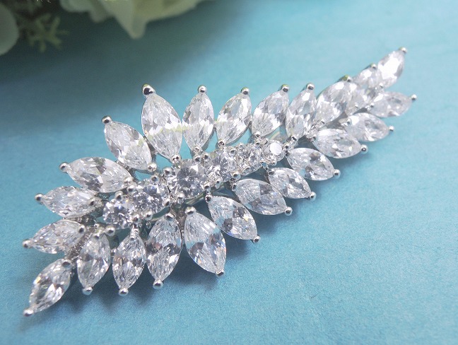 �L���[�r�b�N�W���R�j�A�̃w�A�E�A�N�Z�T���[