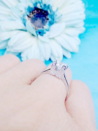 �L���[�r�b�N�W���R�j�A�@�@�����O