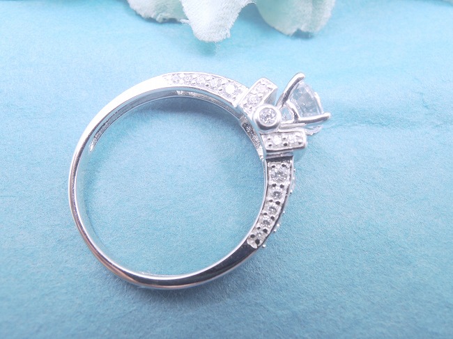 �L���[�r�b�N�W���R�j�A�@�@�����O