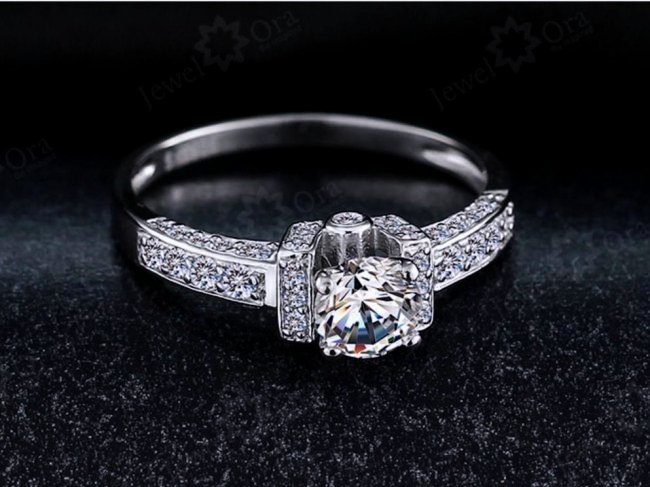 �L���[�r�b�N�W���R�j�A�@�@�����O