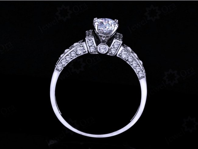 �L���[�r�b�N�W���R�j�A�@�@�����O