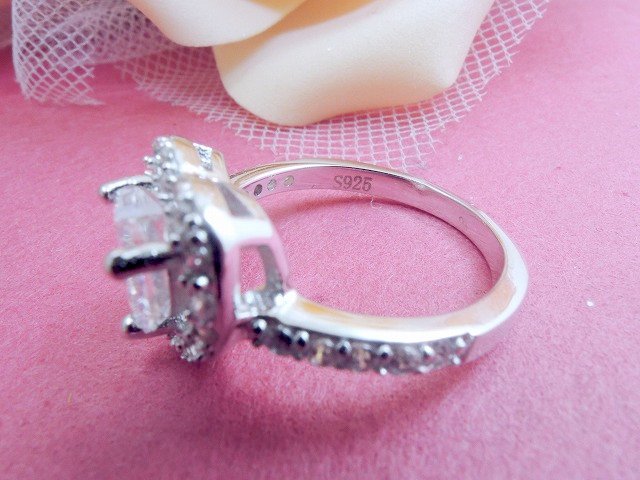 �n�[�g�̃����O