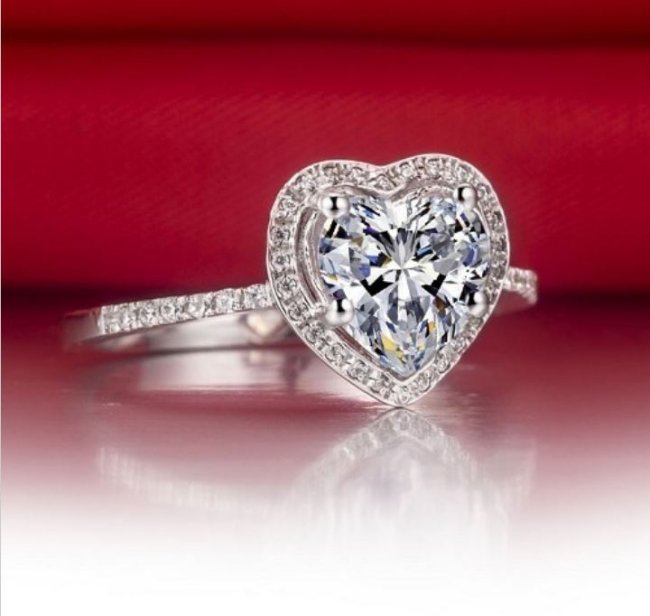 �n�[�g�̃����O