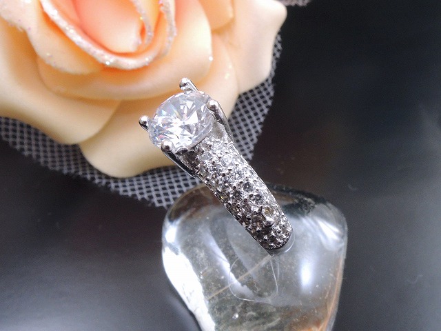 �n�[�g�̃����O